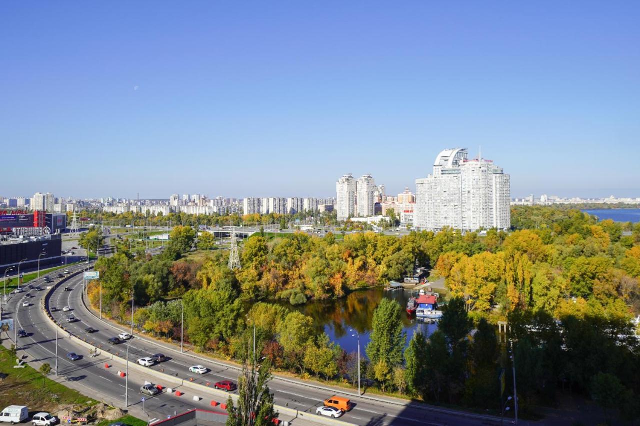 Myfreedom Апартаменти Метро Почайна, Оболонь Киев Экстерьер фото